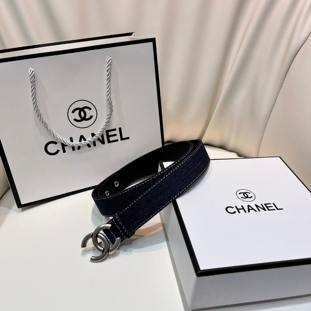 Ch**el Pre-Owned 1990s CC Turn-lock denim belt