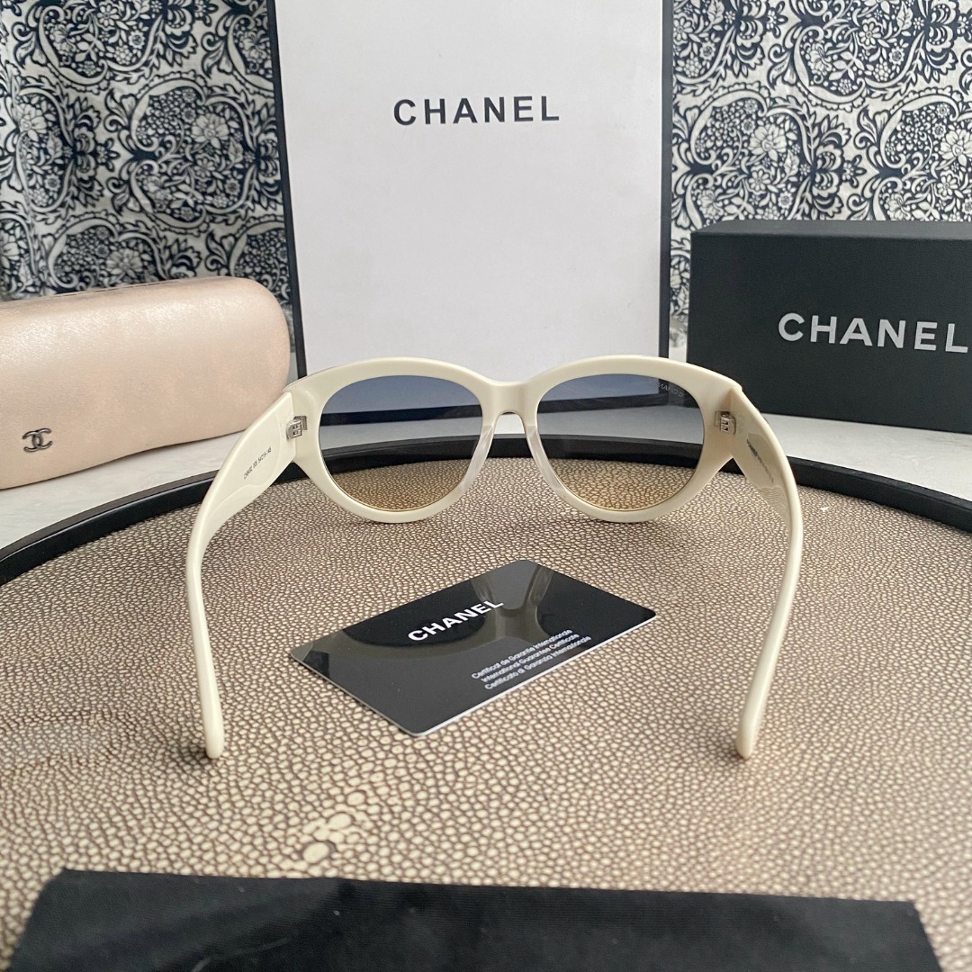 Ch**el Sunglasses
