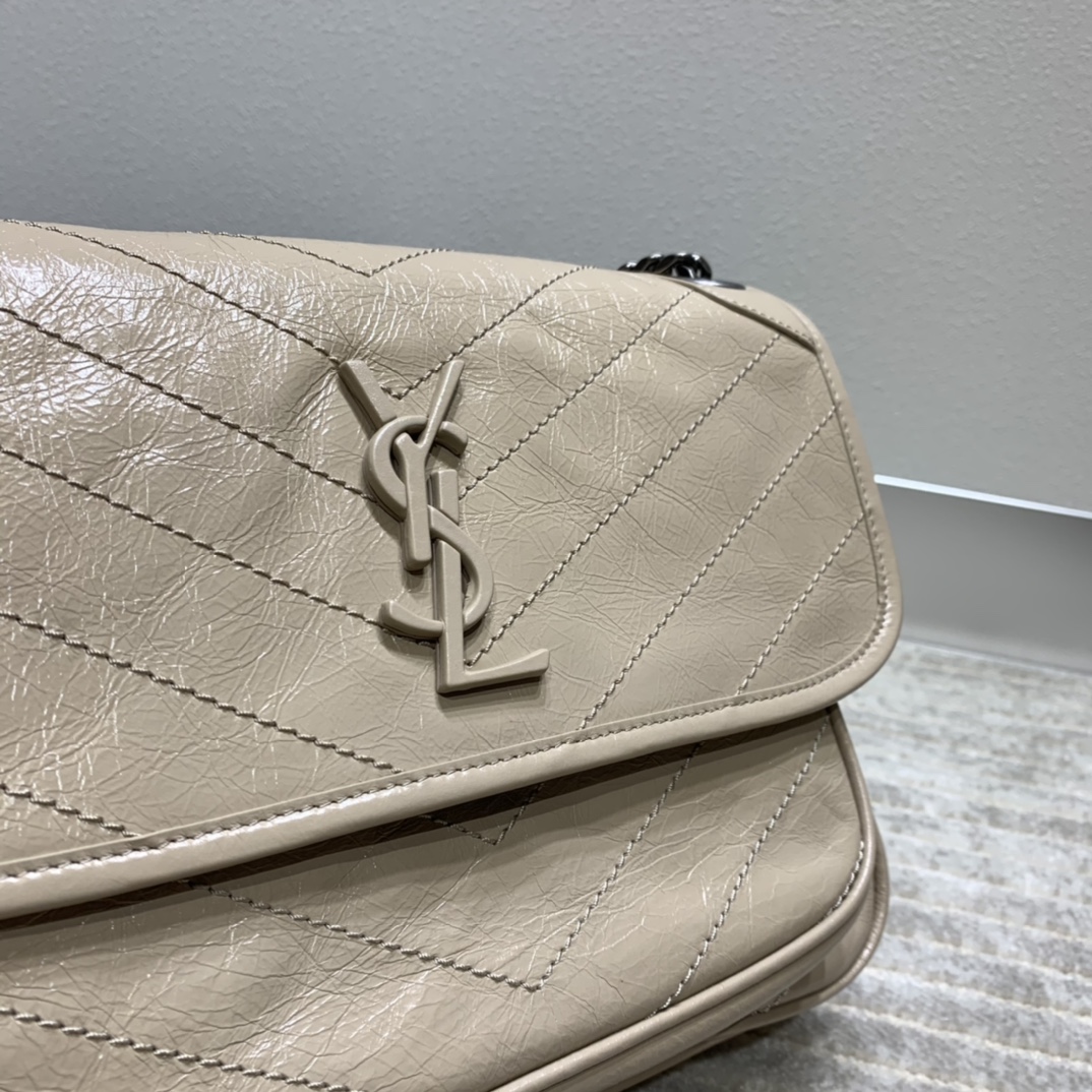 Y51 NIKI MEDIUM