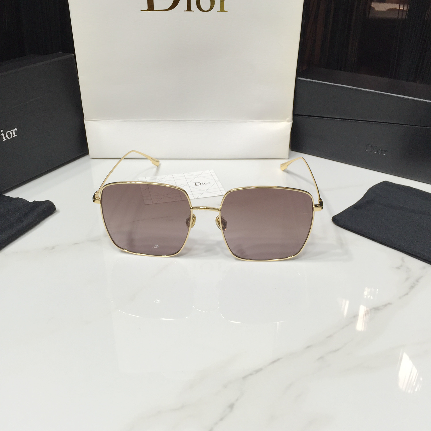 STELLAIRE Sunglasses