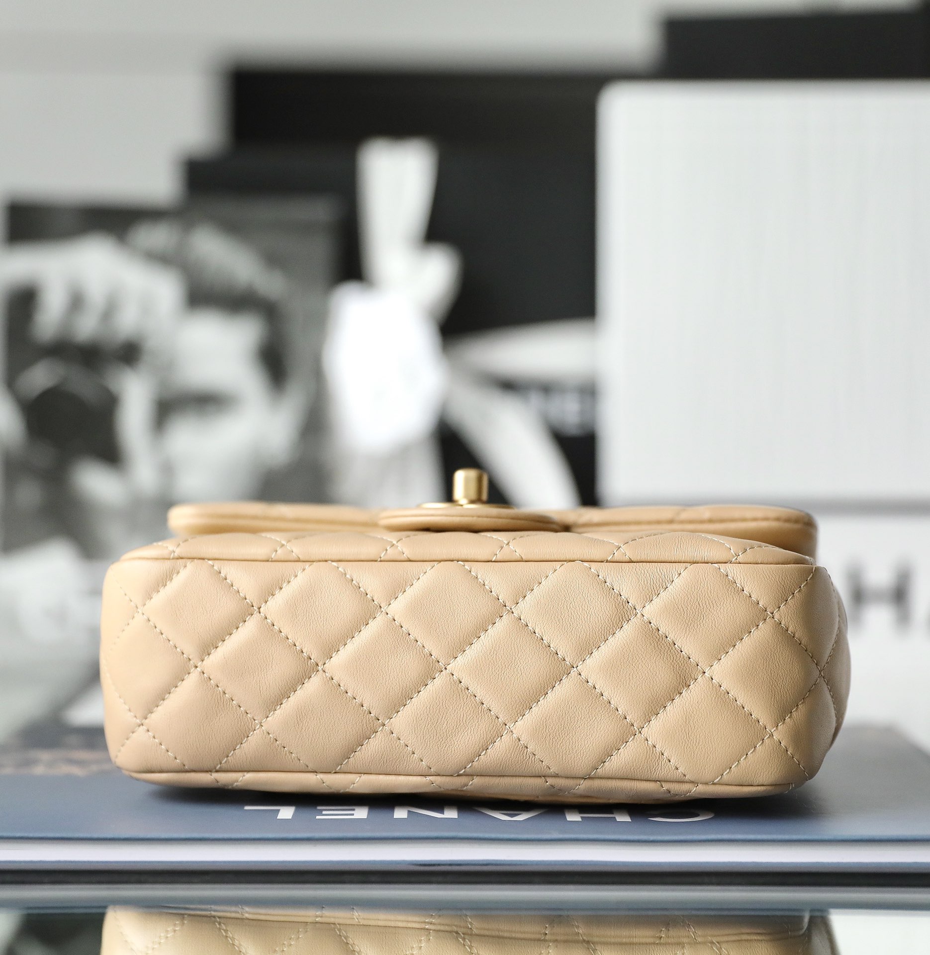 Ch**el classic flap mini with golden ball