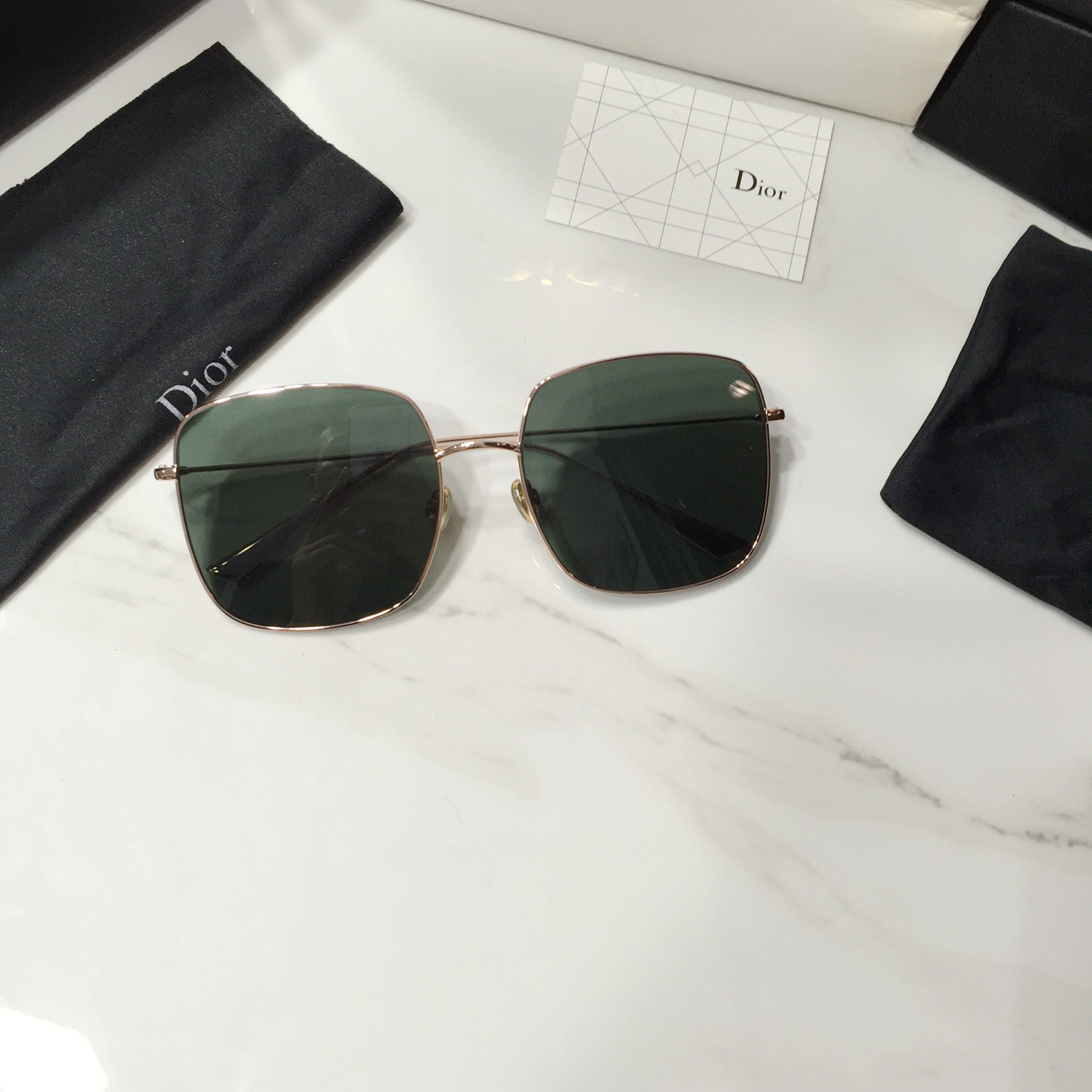 STELLAIRE Sunglasses