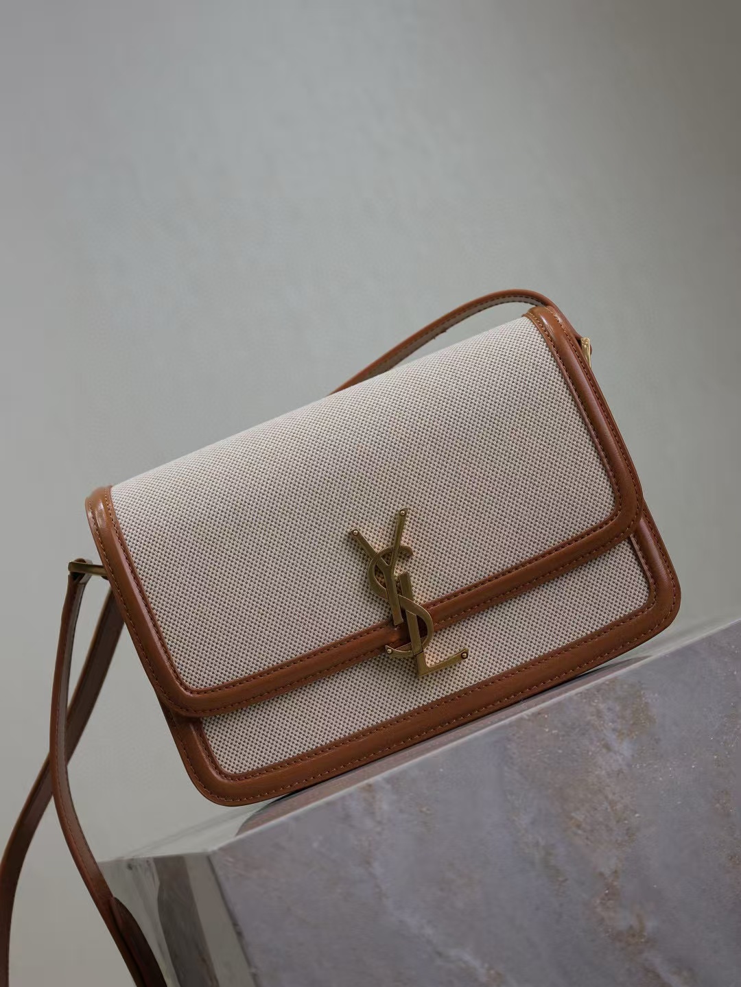 SOLFERINO MEDIUM SATCHEL IN BOX Sa1nt Lau*nt LEATHER
