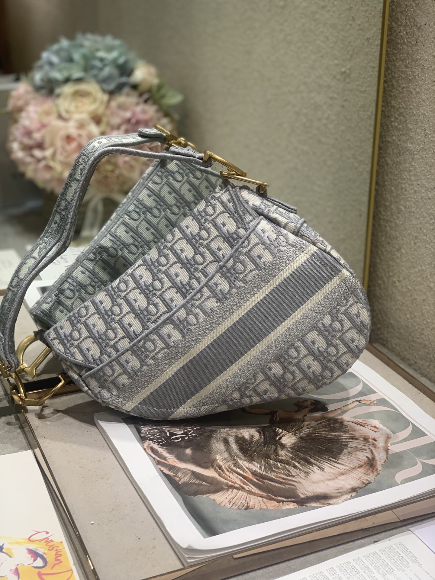 D10r Oblique Saddle Bag