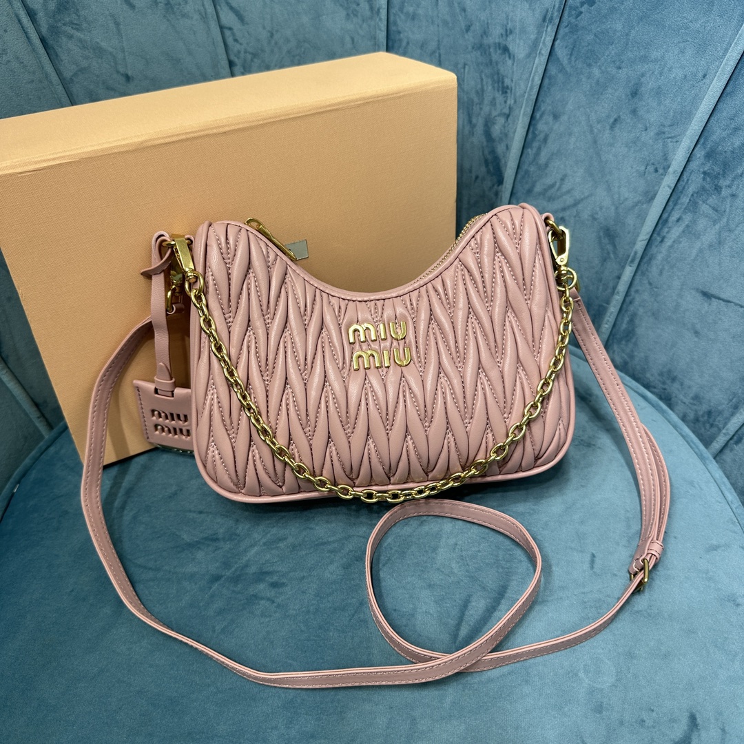 Matelassé Leather bag