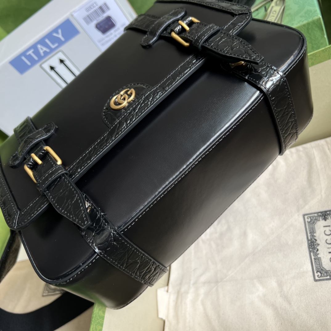 GG leather bag