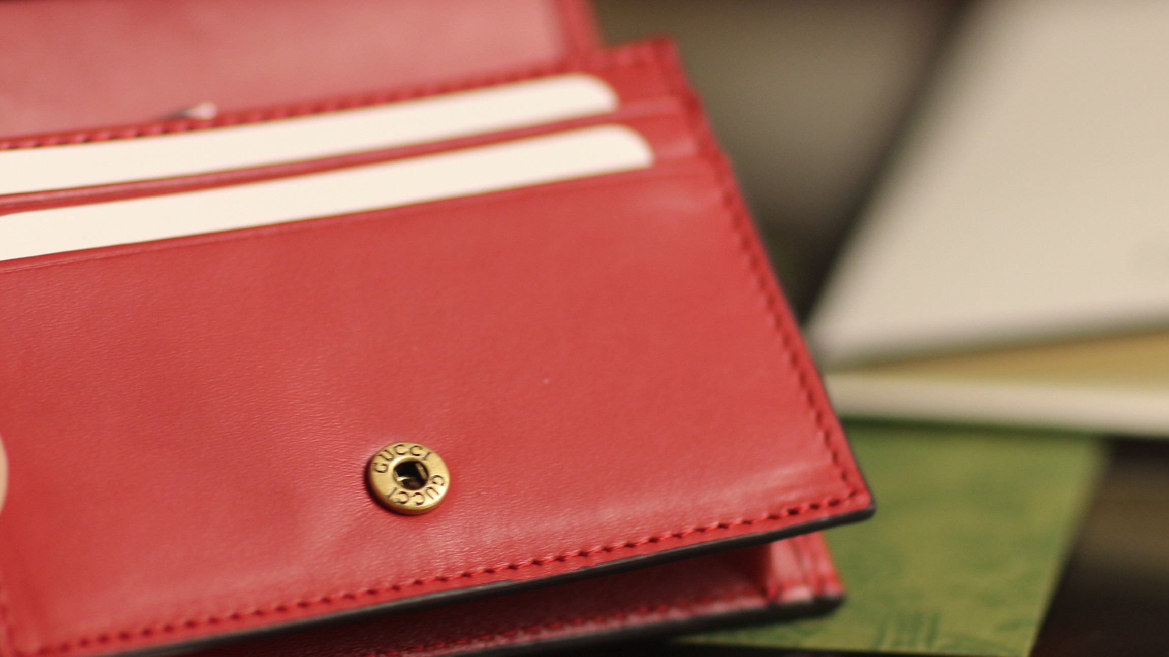 Gvc*1 Cherry wallet
