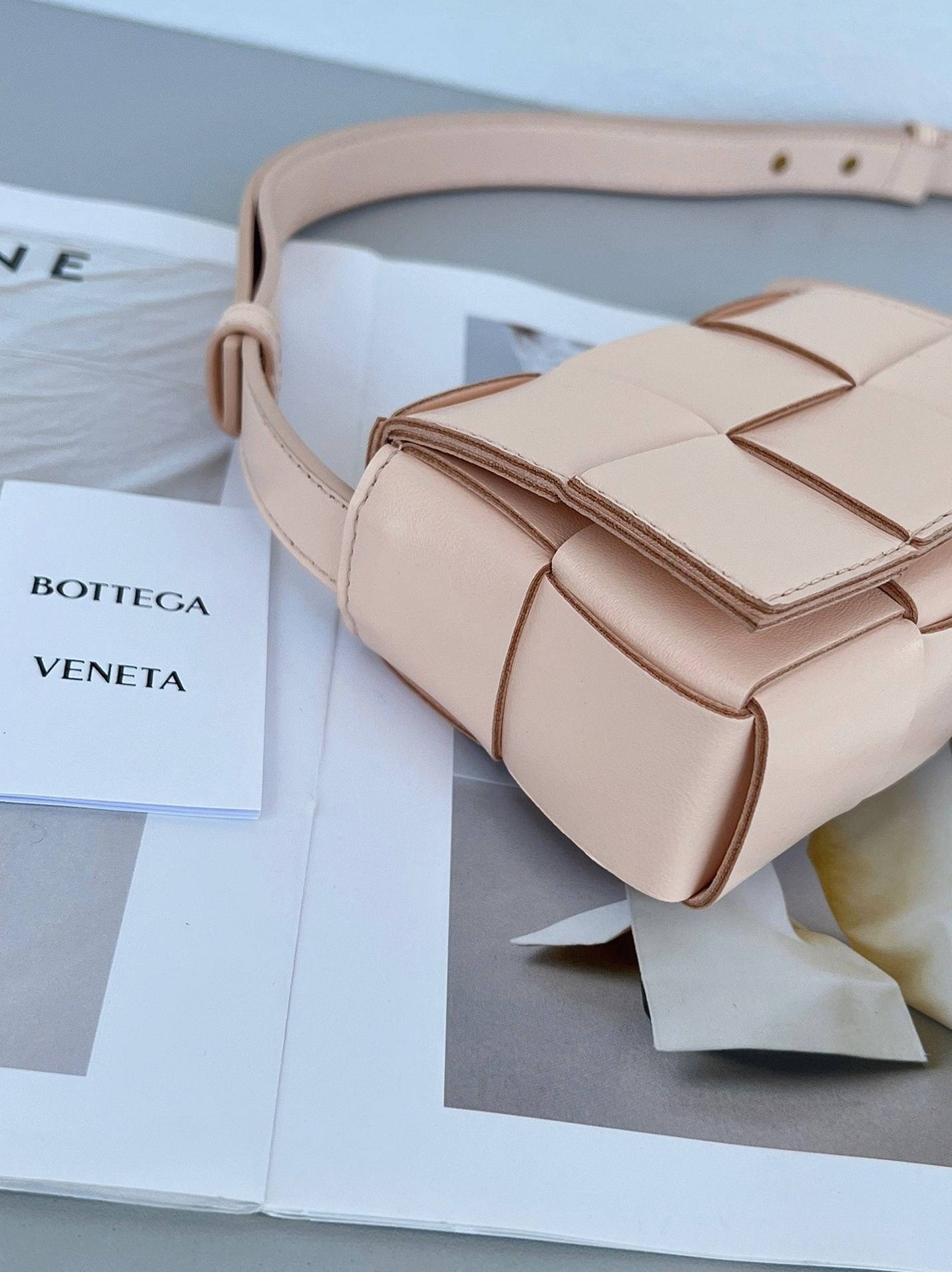 Top Quality Replica B0tt*ga Ven*ta Candy Cassette Bag In Melon Washed