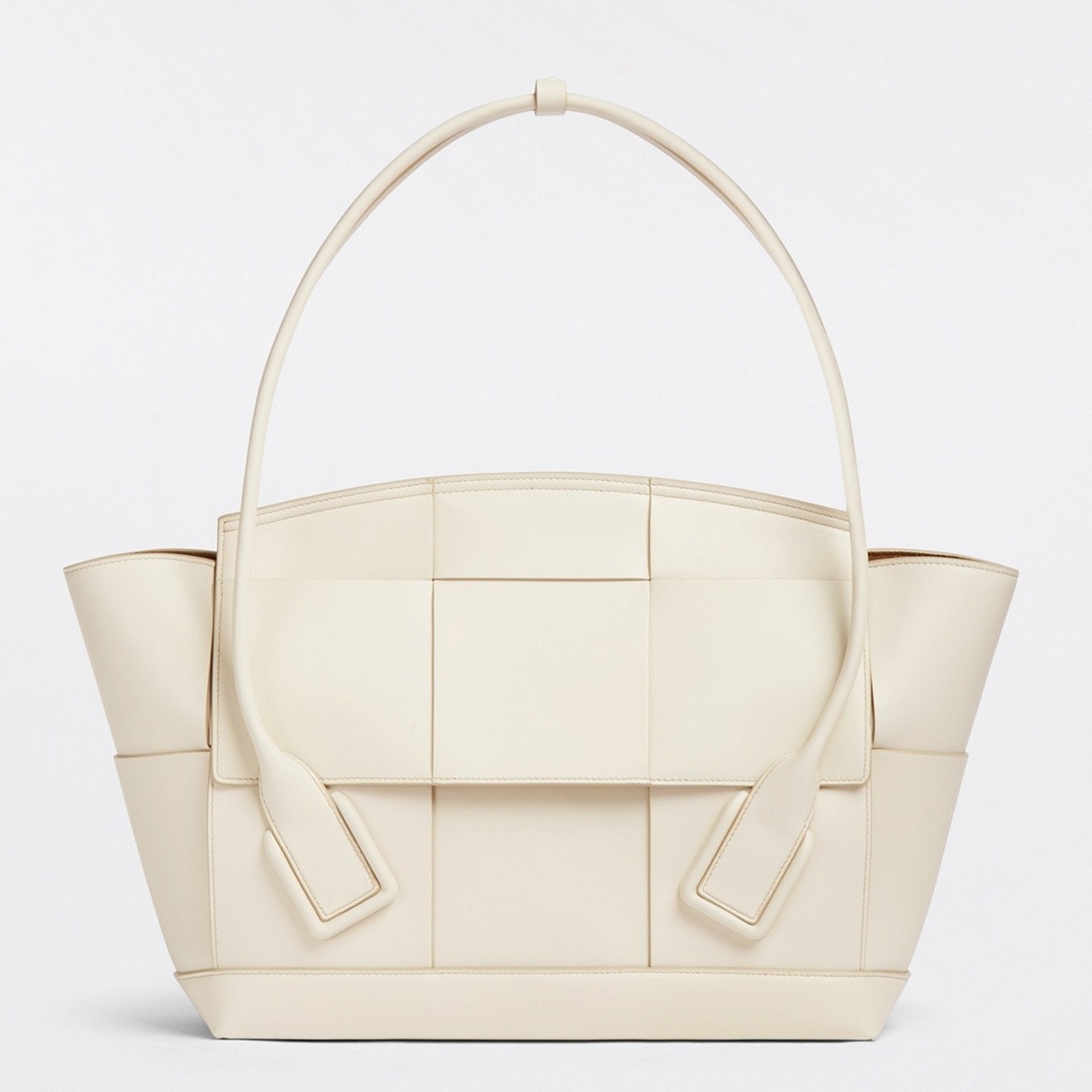 Top Quality Fake B0tt*ga Ven*ta Arco Medium Bag In White Intrecciato Calfskin