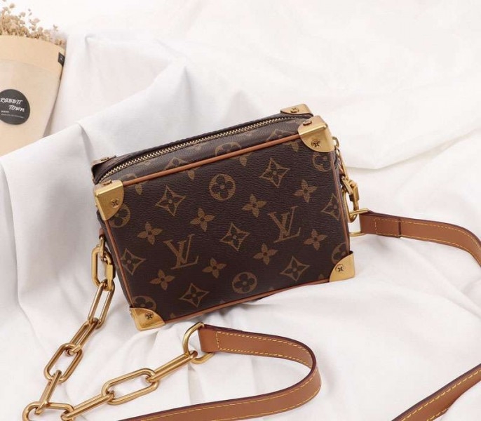 L0vis Vvtt0n Monogram Canvas Mini Soft Trunk Bag