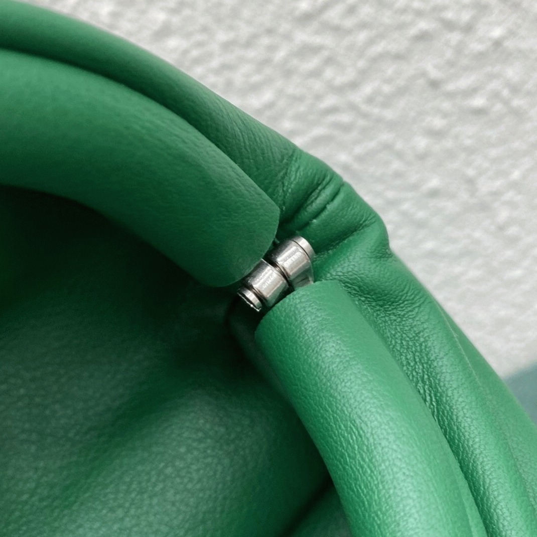 Replica B0tt*ga Ven*ta The Pouch Belt Bag Green
