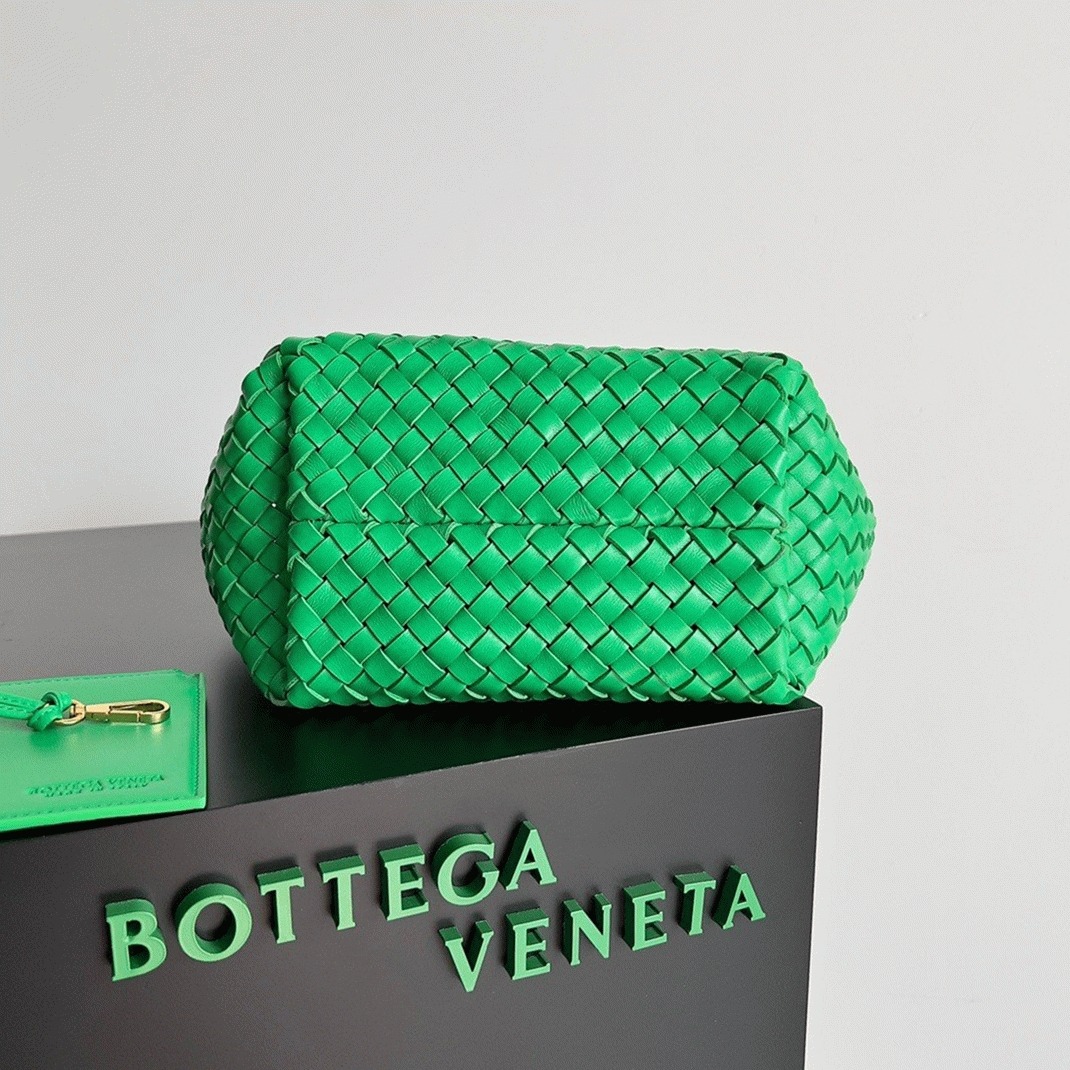 Top Quality Replica B0tt*ga Ven*ta Cabat Mini Bag In Green Intrecciato Lambskin