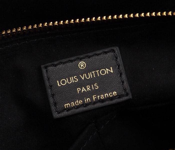 L0vis Vvtt0n Monogram Canvas Soufflot MM Bag In Black