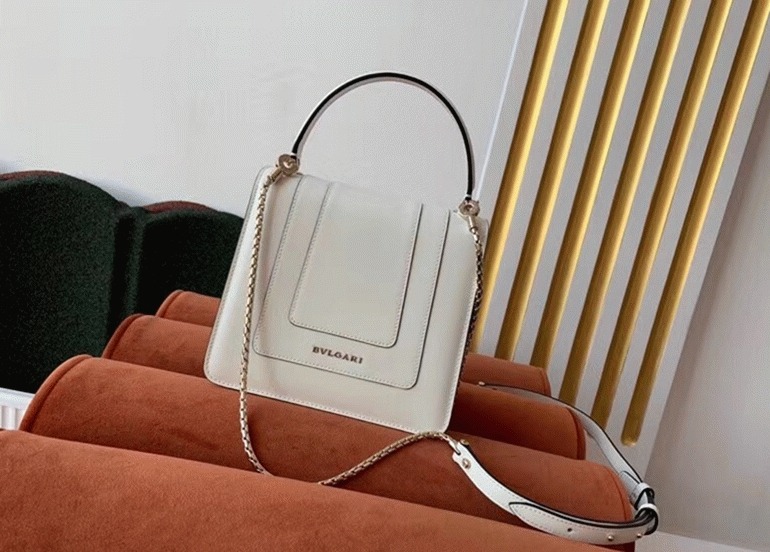 Fake Bv1g*ai Serpenti Forever Small Bag White Calfskin