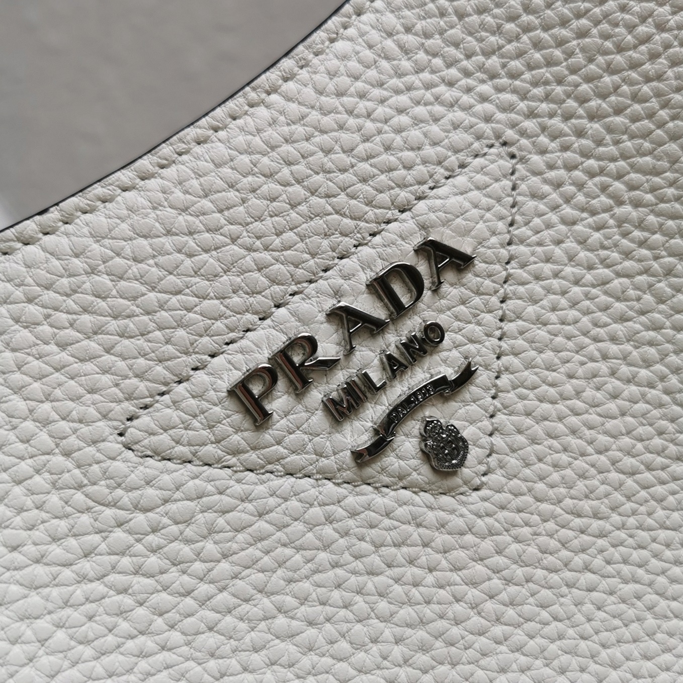 Pra*a Hobo Bag Knockoff in White