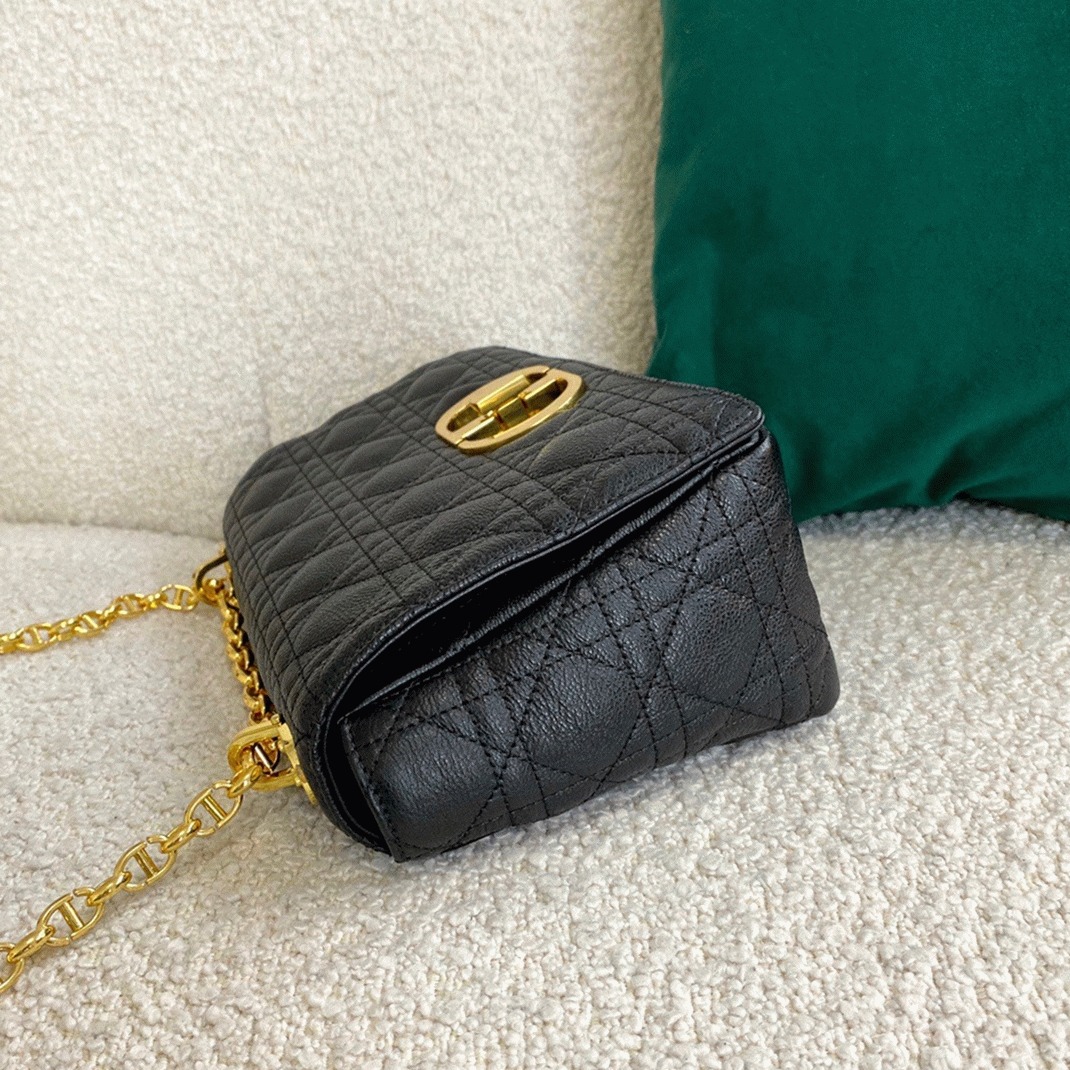 D10r Caro Medium Bag Fake in Black