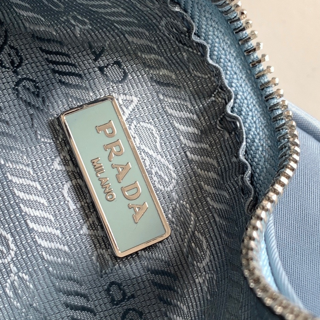 Pra*a Re-Edition Shoulder Bag Replica in Blue