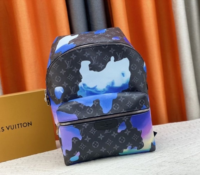 L0vis Vvtt0n Monogram Eclipse Discovery Backpack In Blue Sunrise