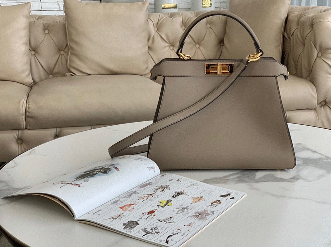 Top Quality Knockoff F**di Peekaboo ISeeU Medium Bag In Grey Calfskin