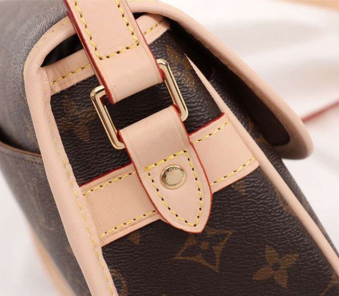 L0vis Vvtt0n Monogram Canvas Sologne PM Bag