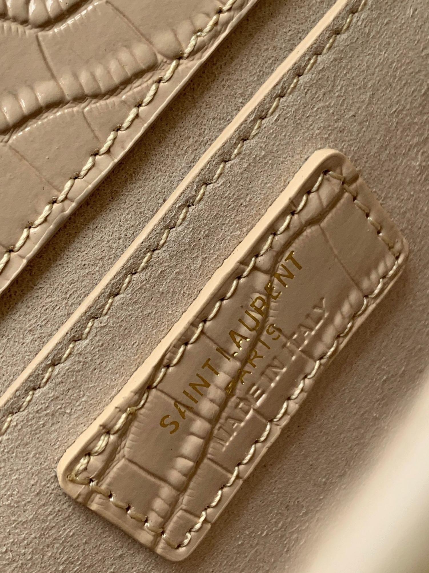 Fake Sa1nt Lau*nt Sunset Medium Chain Bag Beige Crocodile-embossed Leather