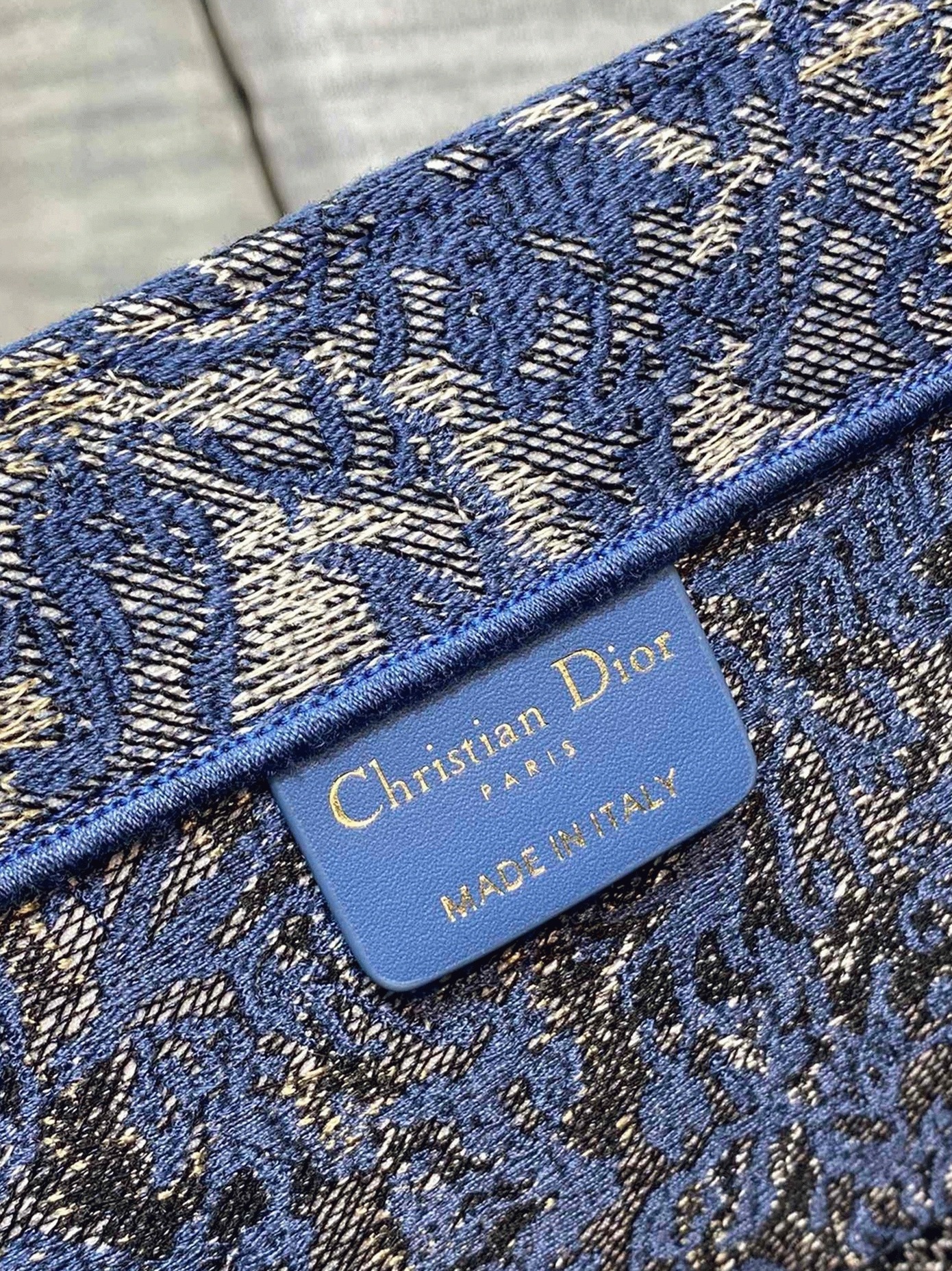 D10r Large Book Tote Bag Replica in Blue Brocart Denim-Effect Embroidery