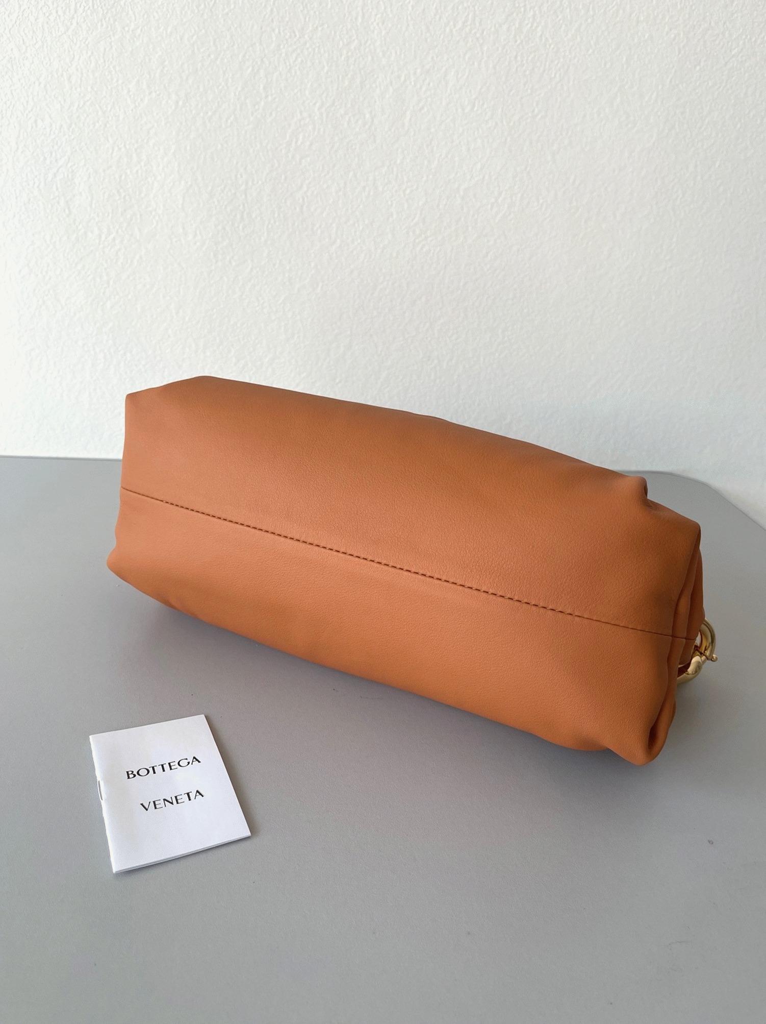 Replica B0tt*ga Ven*ta The Chain Pouch Bag Clay