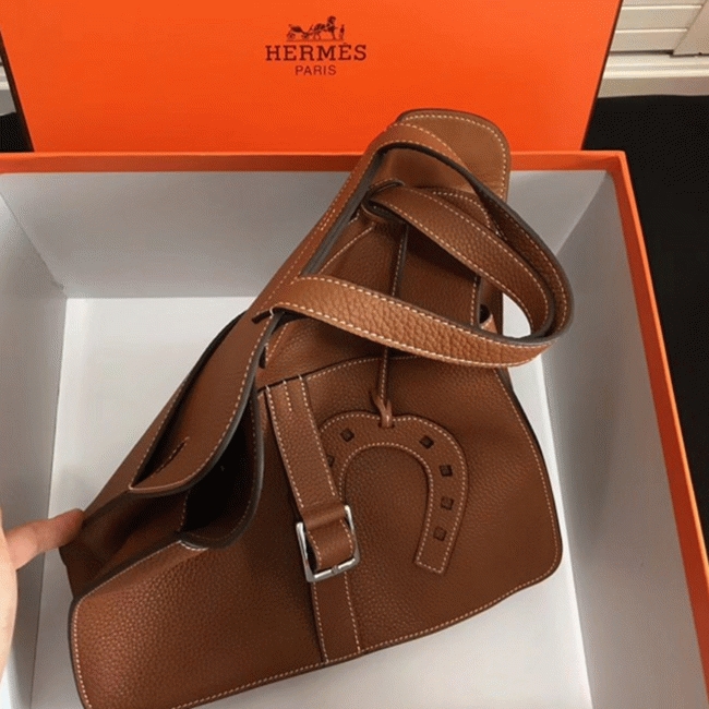 Brown Knockoff H**me5 Halzan Classic Leather Handbag