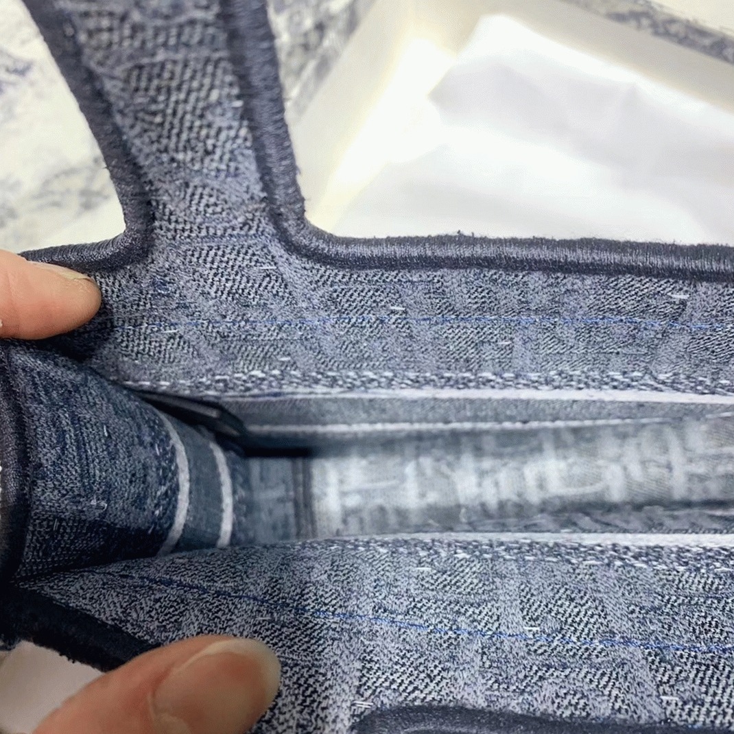 D10r Mini Book Tote Bag Fake in Denim Blue Oblique