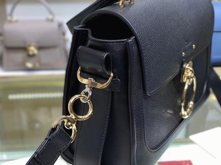 Top Quality Knockoff Chloe Small Tess Day Bag In Black Grained Leather