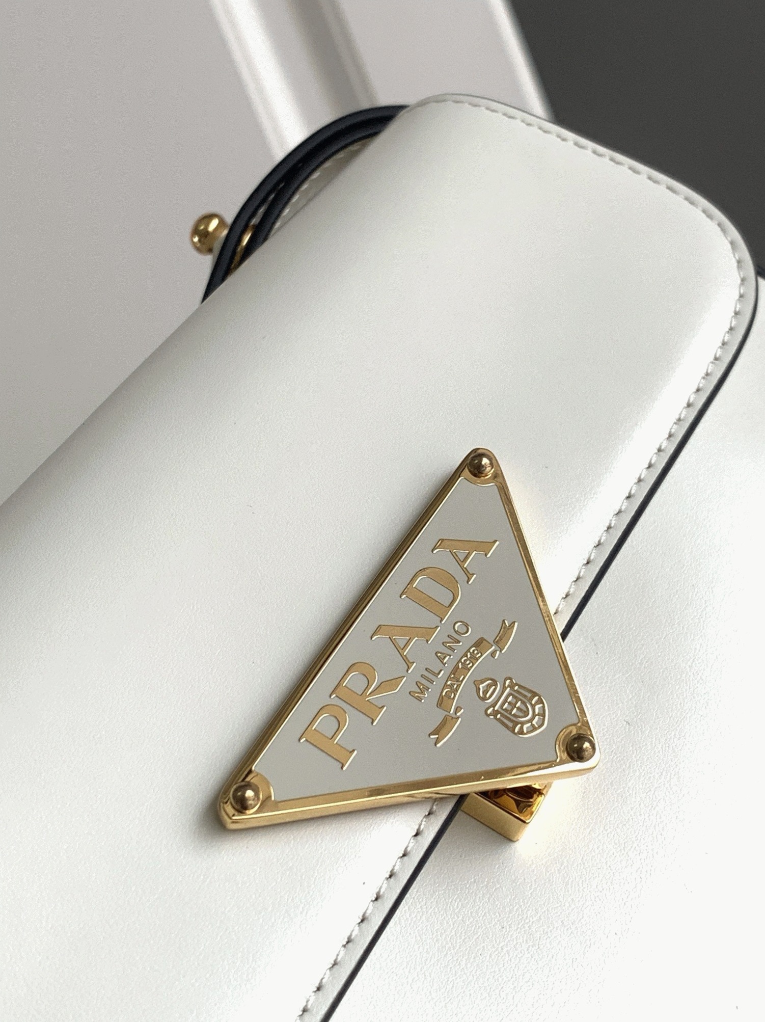 Pra*a Shoulder Bag Fake in White