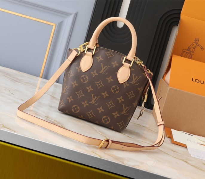 L0vis Vvtt0n Monogram Canvas Lockit BB Bag