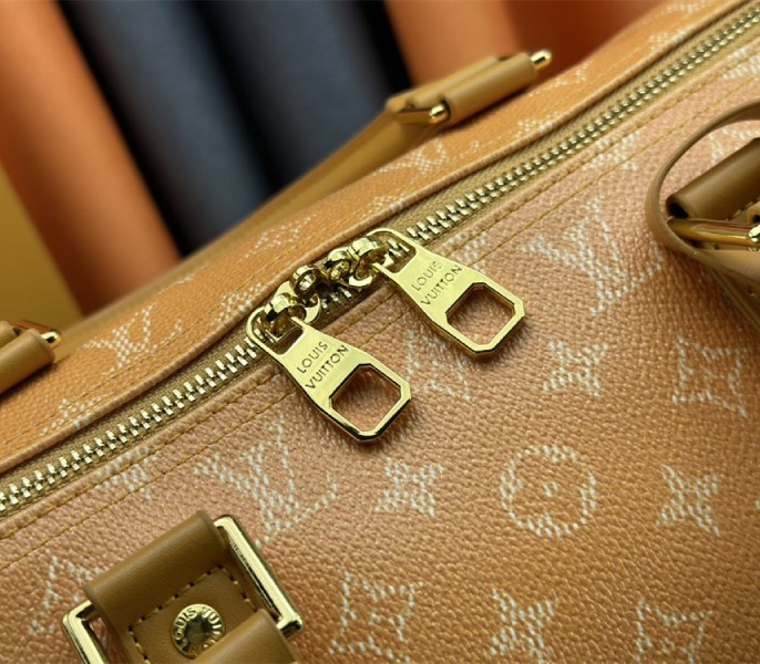 L0vis Vvtt0n Monogram Heritage Canvas Keepall Bandouliere 45 In Yellow