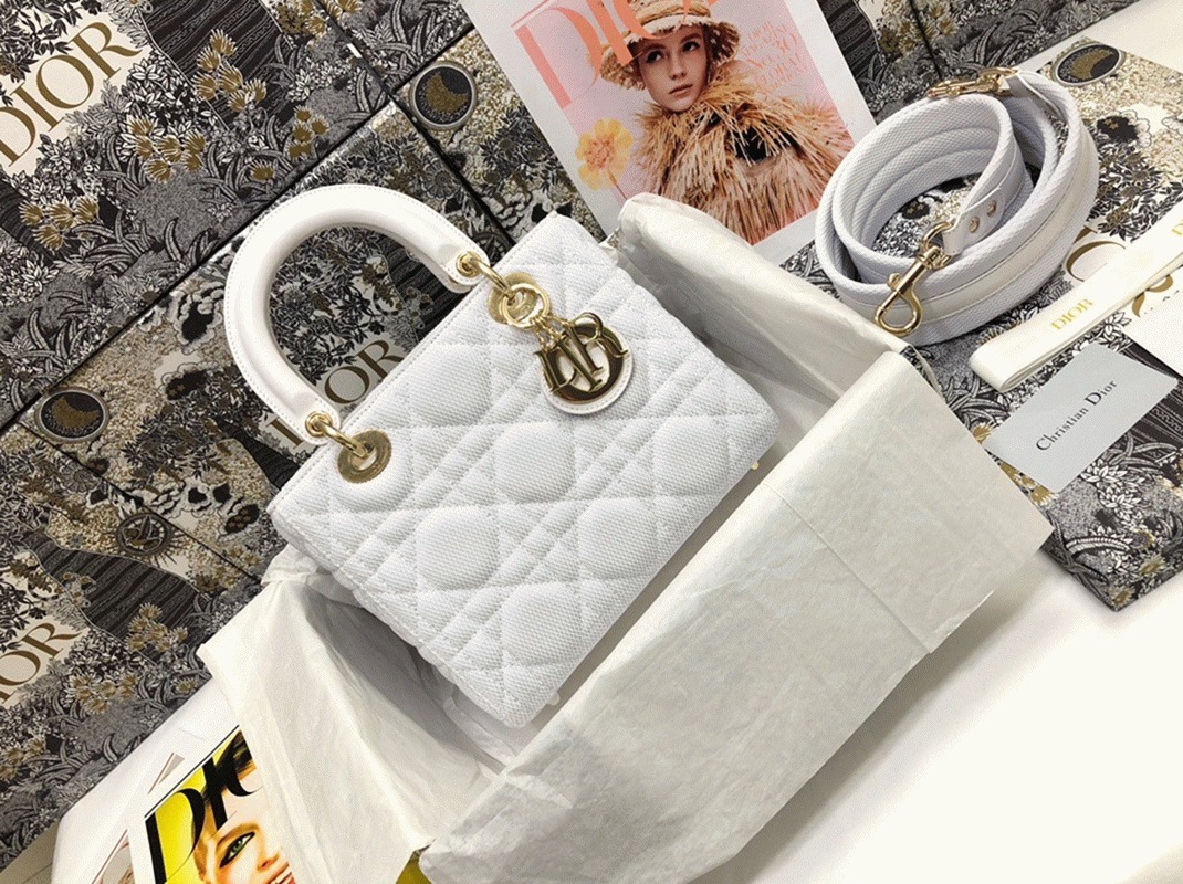 White D10r Lady D-Lite Medium Replica Bag with Macrocannage Texture