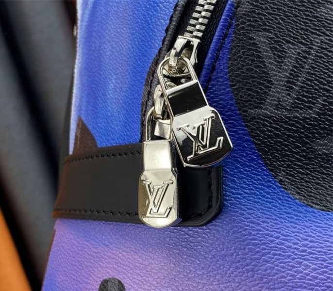 L0vis Vvtt0n Monogram Eclipse Discovery Backpack In Blue Sunrise