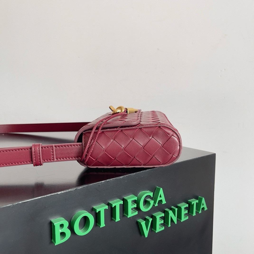 Replica B0tt*ga Ven*ta Mini Andiamo Cross-Body Bag Fondant