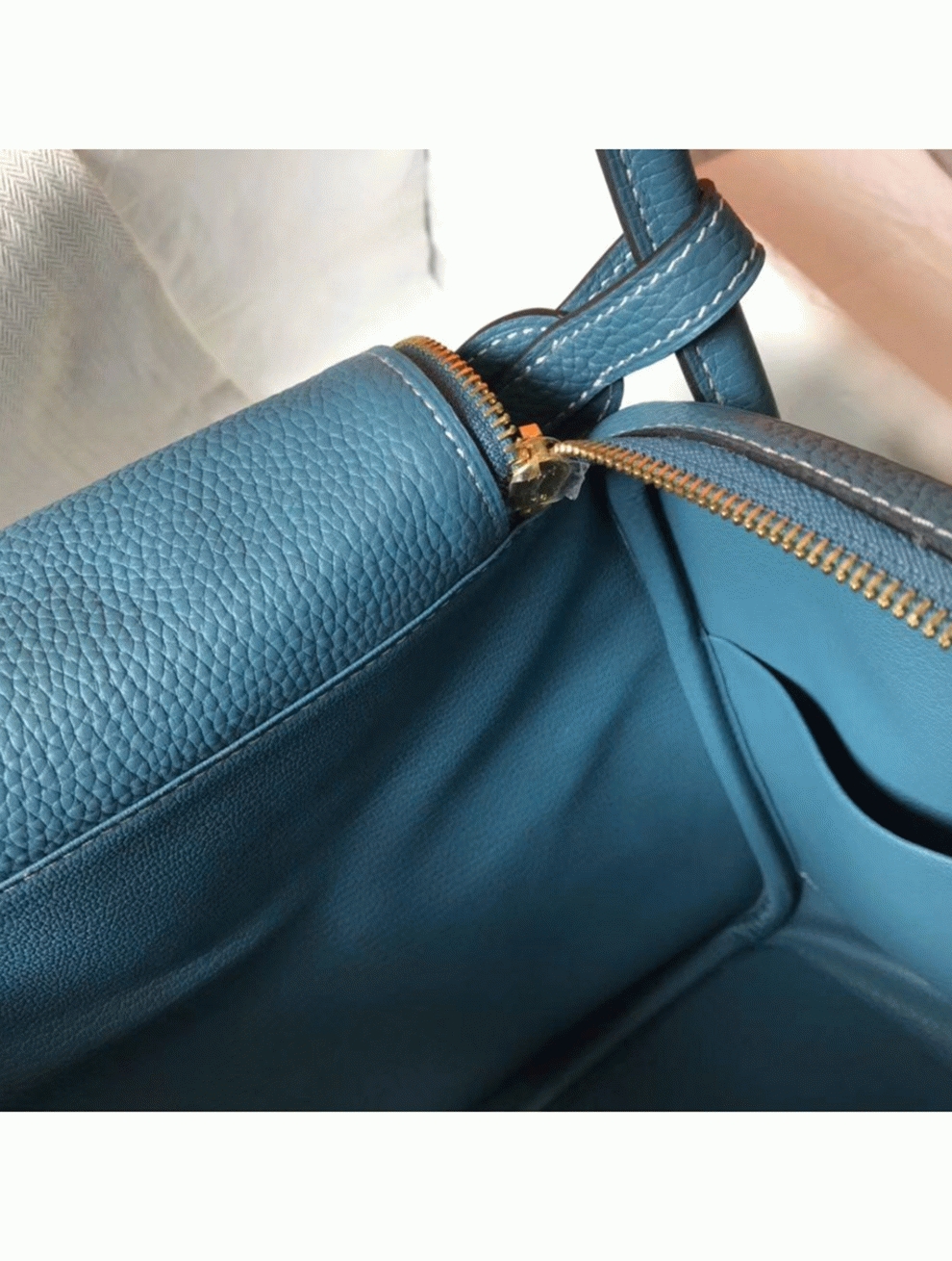 Fake H**me5 Lindy 30cm bag in blue jean tone