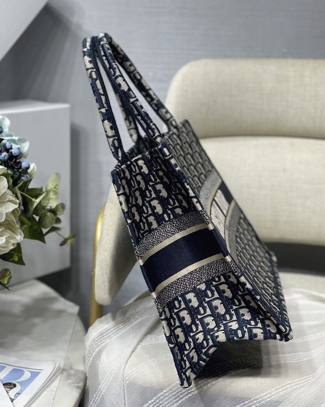 D10r Medium Book Tote Bag Replica in Blue D10r Oblique Embroidery
