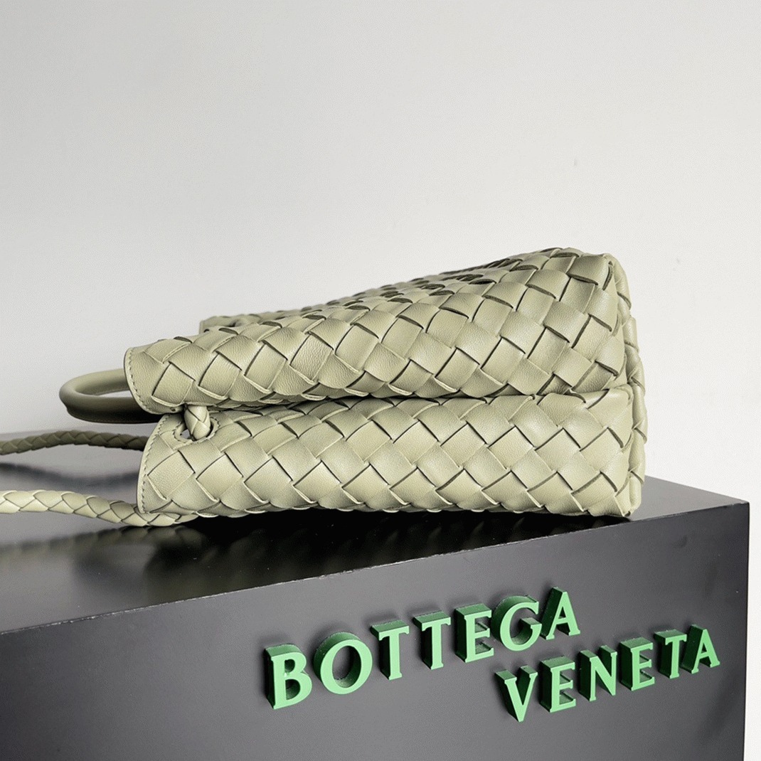Replica B0tt*ga Ven*ta Medium Andiamo Bag Travertine