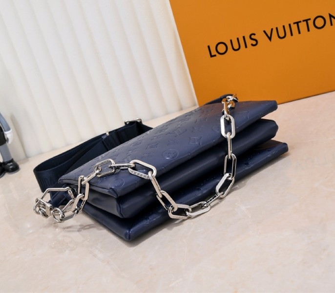 L0vis Vvtt0n Coussin PM Bag In Navy Blue With Jacquard Strap
