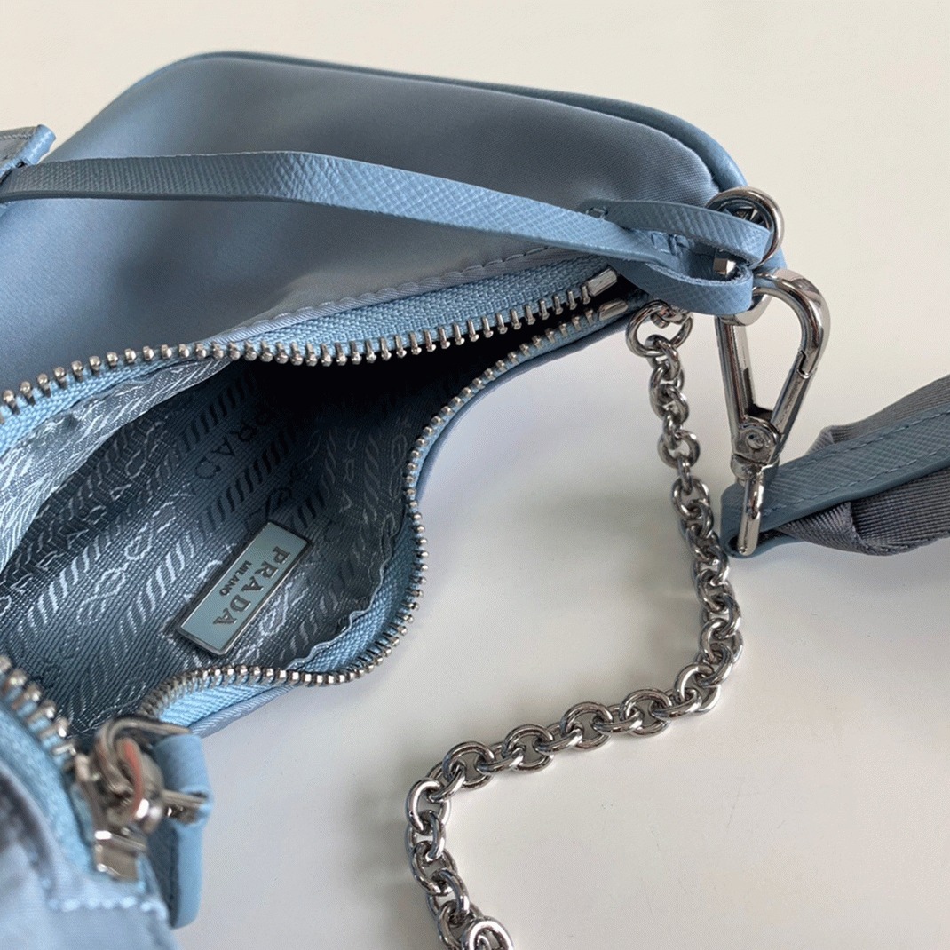Pra*a Re-Edition Shoulder Bag Replica in Blue