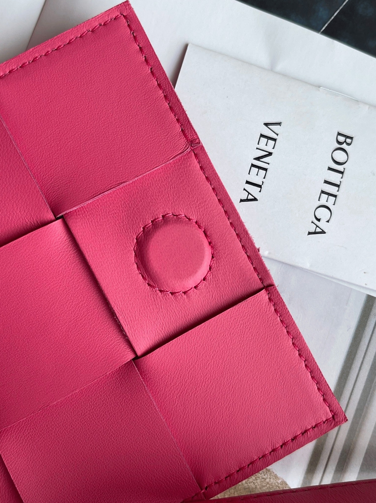 Top Quality Knockoff B0tt*ga Ven*ta Candy Cassette Bag In Cranberry