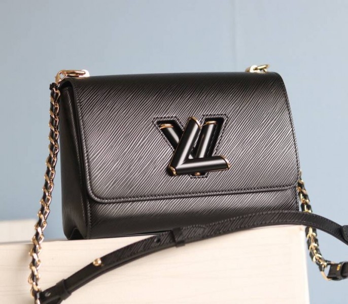 L0vis Vvtt0n Epi Leather Twist MM Bag In Black