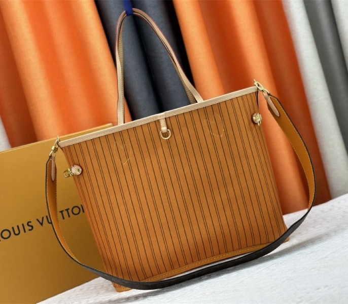 L0vis Vvtt0n Neverfull Bandouliere Inside Out MM Tote In Monogram Canvas And Jaune Safran Textile
