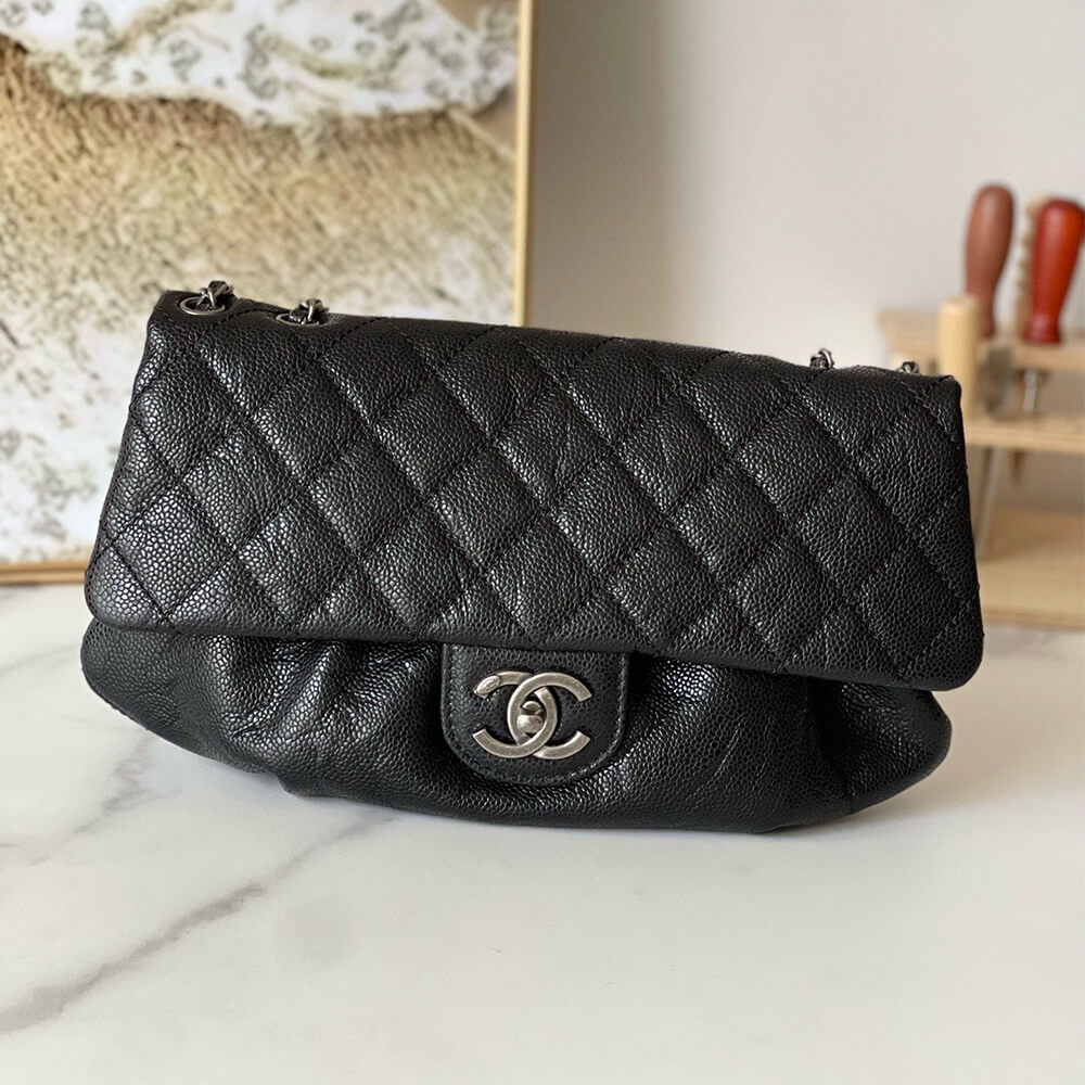 Ch**el Vintage Cloud Bag(high-end grade)