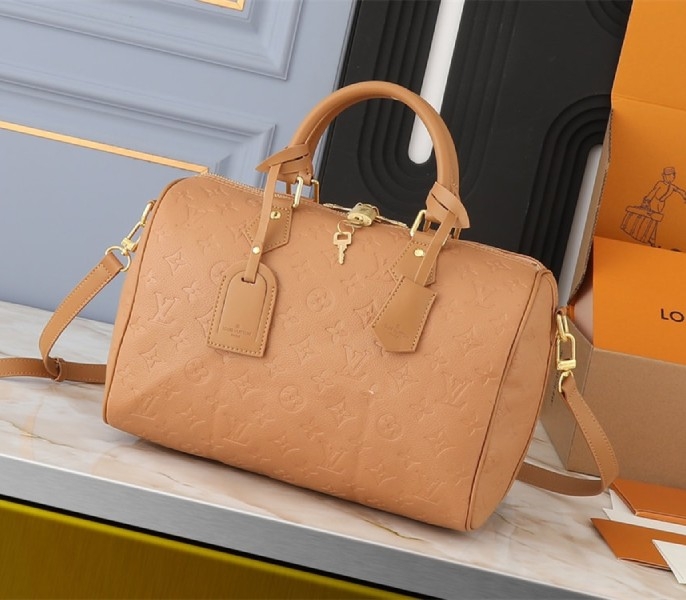 L0vis Vvtt0n Monogram Empreinte Speedy Soft 30 Handbag In Arizona Beige
