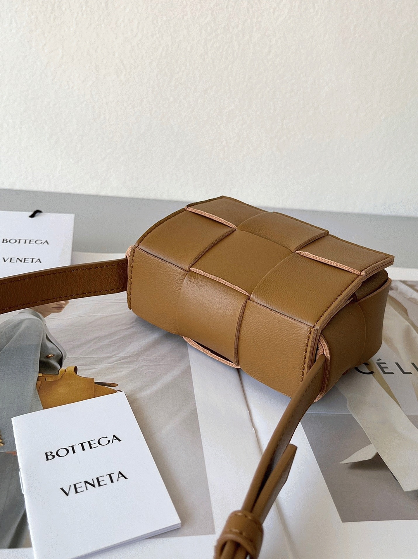 Top Quality Fake B0tt*ga Ven*ta Candy Cassette Bag In Acorn