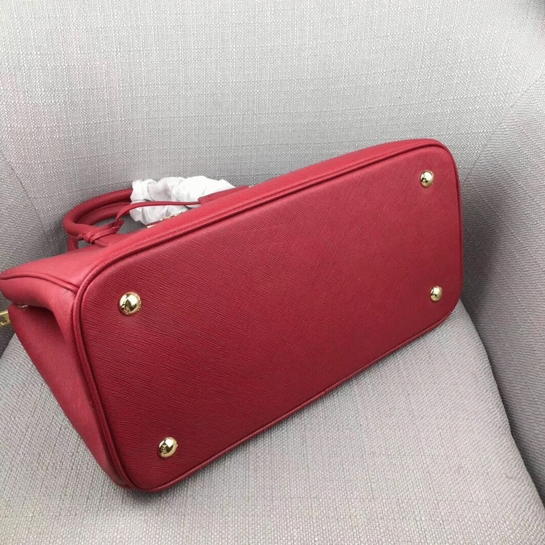 Red Pra*a Galleria Large Bag Best Replica