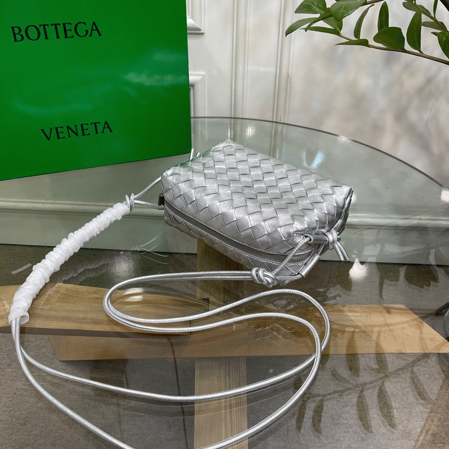 Replica B0tt*ga Ven*ta Loop Small Bag Silver