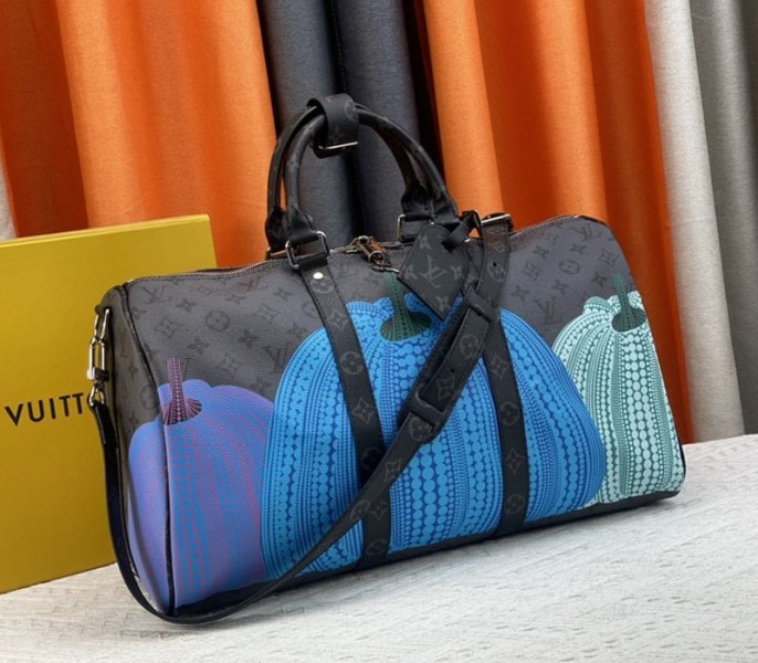 L0vis Vvtt0n X YK Monogram Eclipse Reverse Keepall 45 Luggage In Pumpkin